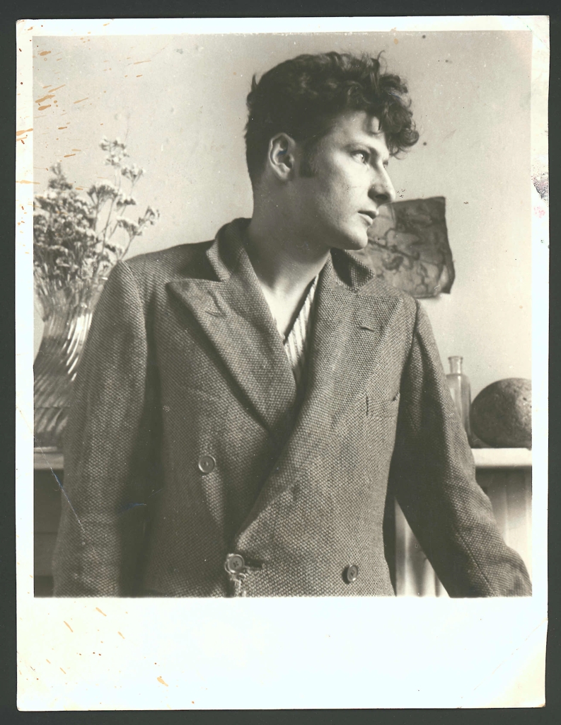 Bacon studio material, unknown photographer, Lucian Freud, c.1950s.